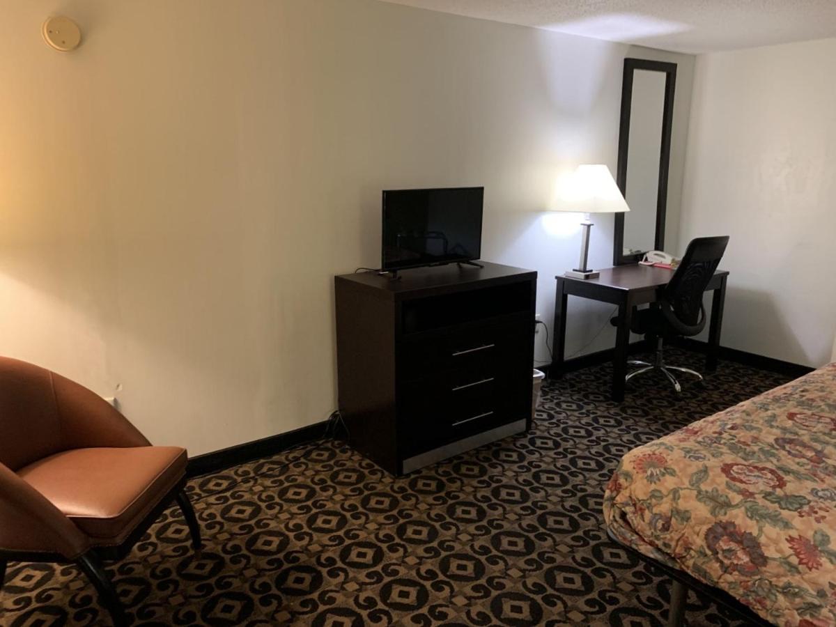 King'S Inn 托灵顿 外观 照片